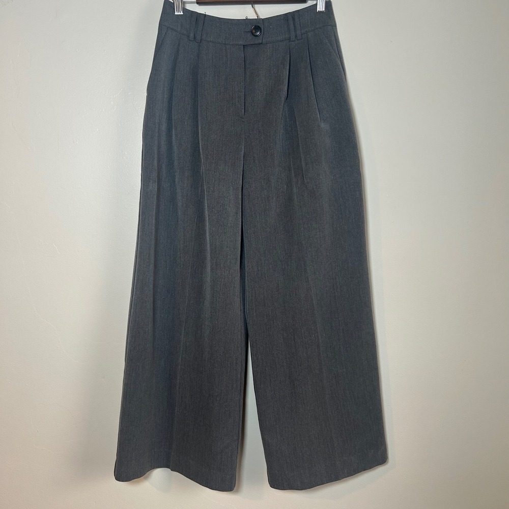 EUC Nasty Gal Wide Leg Trousers Women's Size 6 Grey‎ Pleated High Waist Pockets